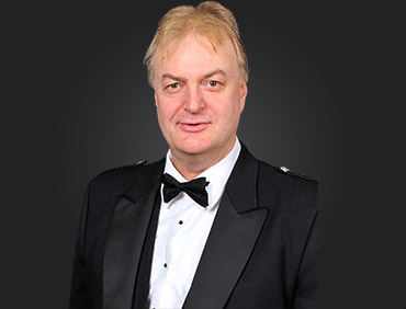 Howard Dryden 博士 Howard Dryden