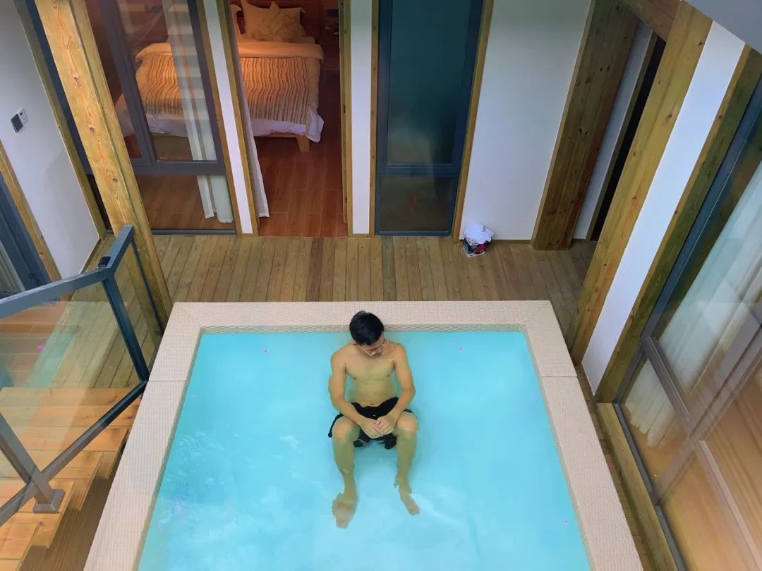 建一個別墅游泳池需要哪些設(shè)備？用這些水處理設(shè)備健康又環(huán)保！